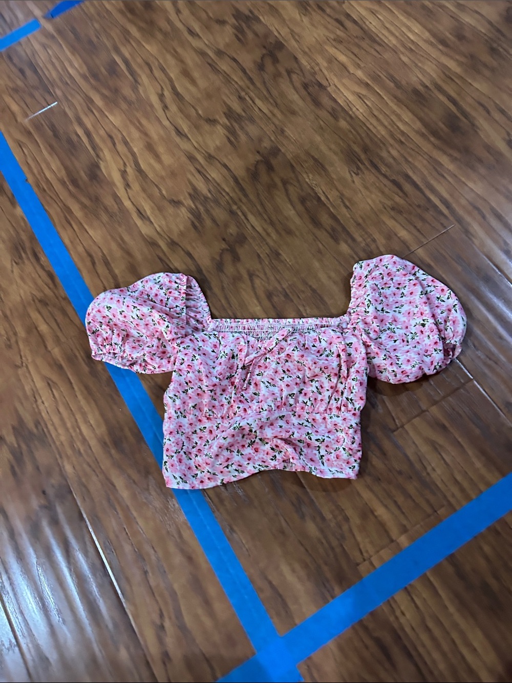 SHEIN Pink Floral Puff-Sleeve Crop Top